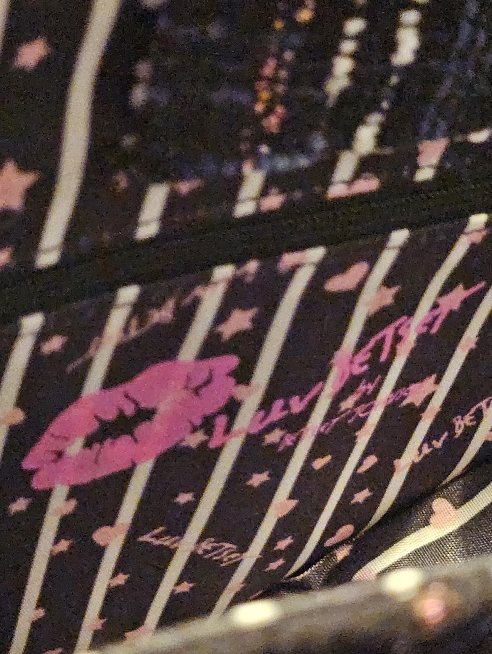 Betsey Johnson Heart-Shaped Black Plaid Crossbody Bag - NWT - Picture 5 of 9